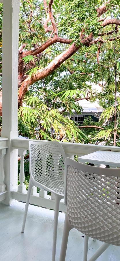 Marreros Guest Mansion - Adult Only Bed & Breakfast Key West Exterior photo